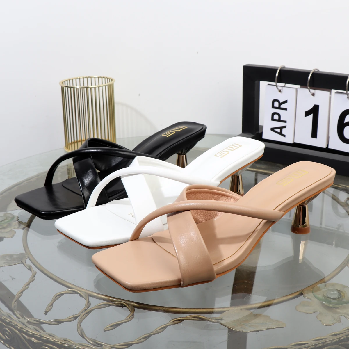 In the summer of 2023 the new square head and low heel wear sexy sandals versatile fashion thin heels large size black slippers