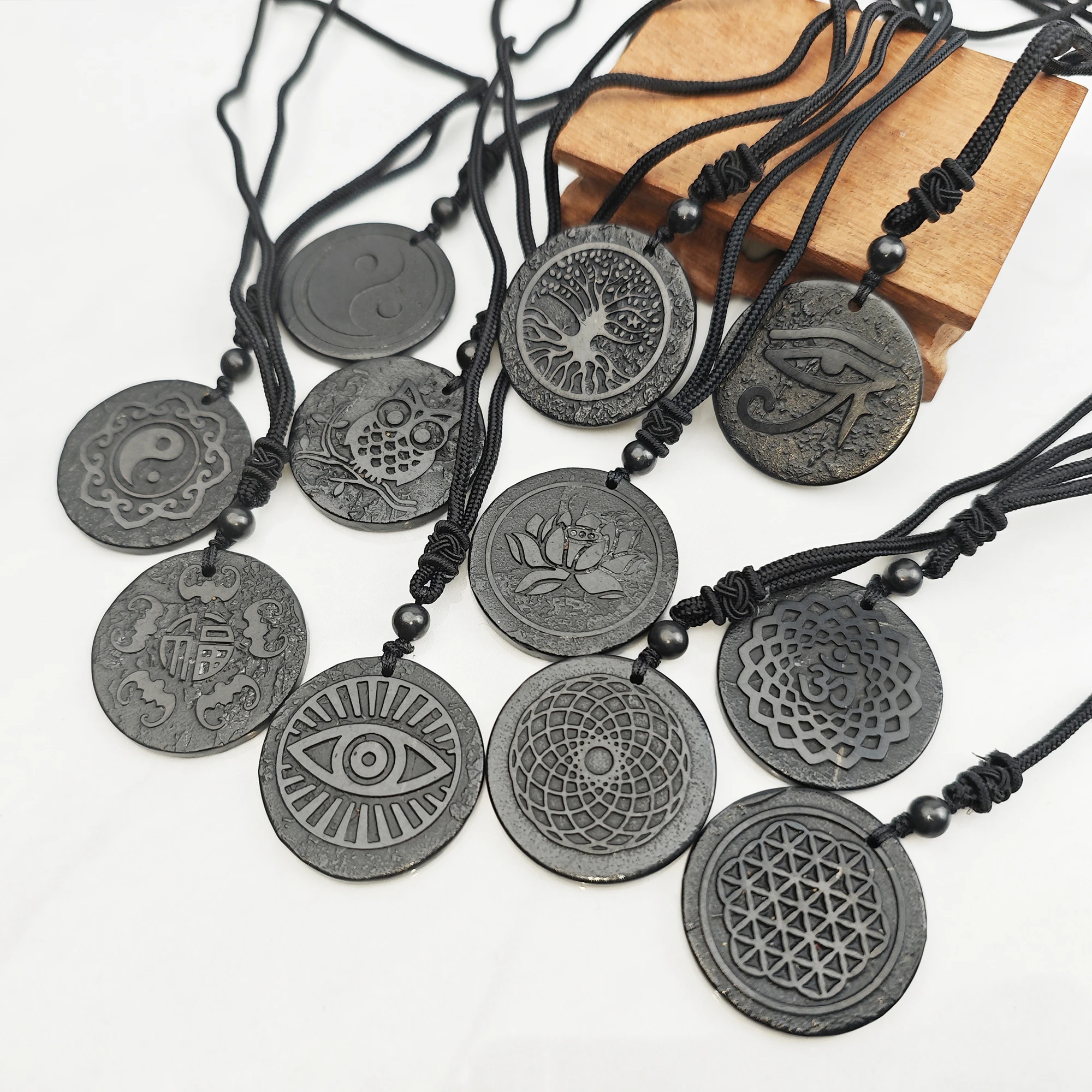 CHENYISHI 35mm Sacred Geometry Shungite Pendant - EMF Protection Necklace for Energy and Balance
