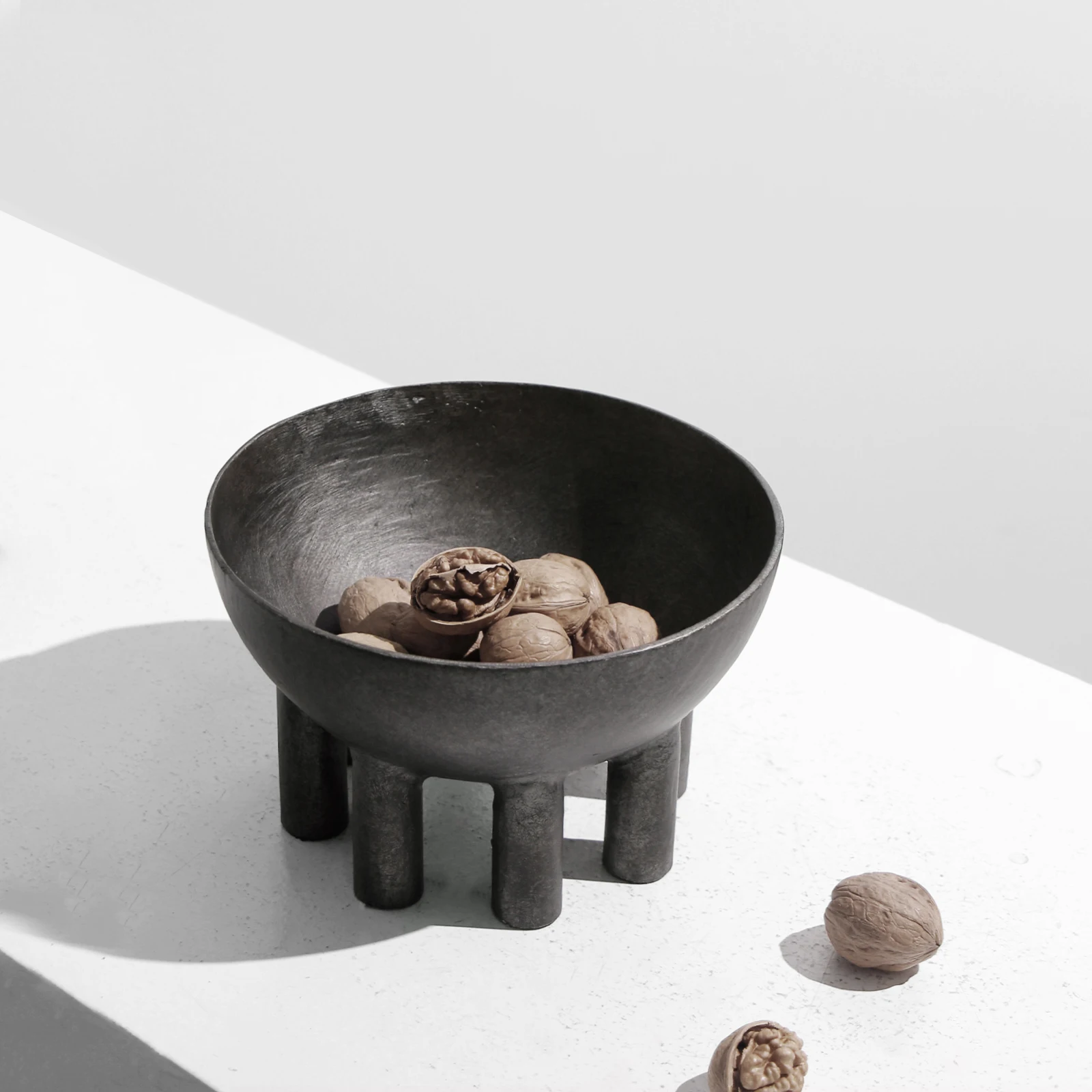 

Современная металлическая Геометрическая тарелка для фруктов, настольная тарелка для хранения, декоративная модель, чаша для украшения до...