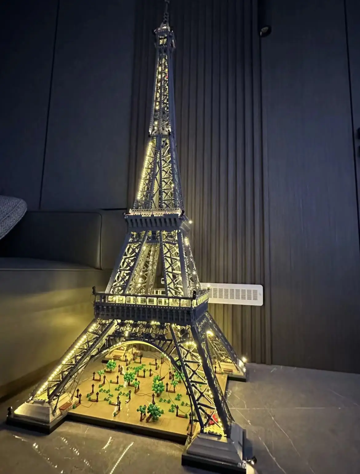 

NEW ICONS 10307 Eiffel Tower 150CM Architecture City Model Building Set Blocks Bricks Toys For Adults Children Gift 10001Pieces