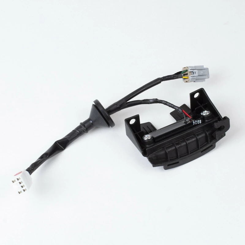 Задний люк багажника спуск кнопок переключения кнопки открытия задней двери для