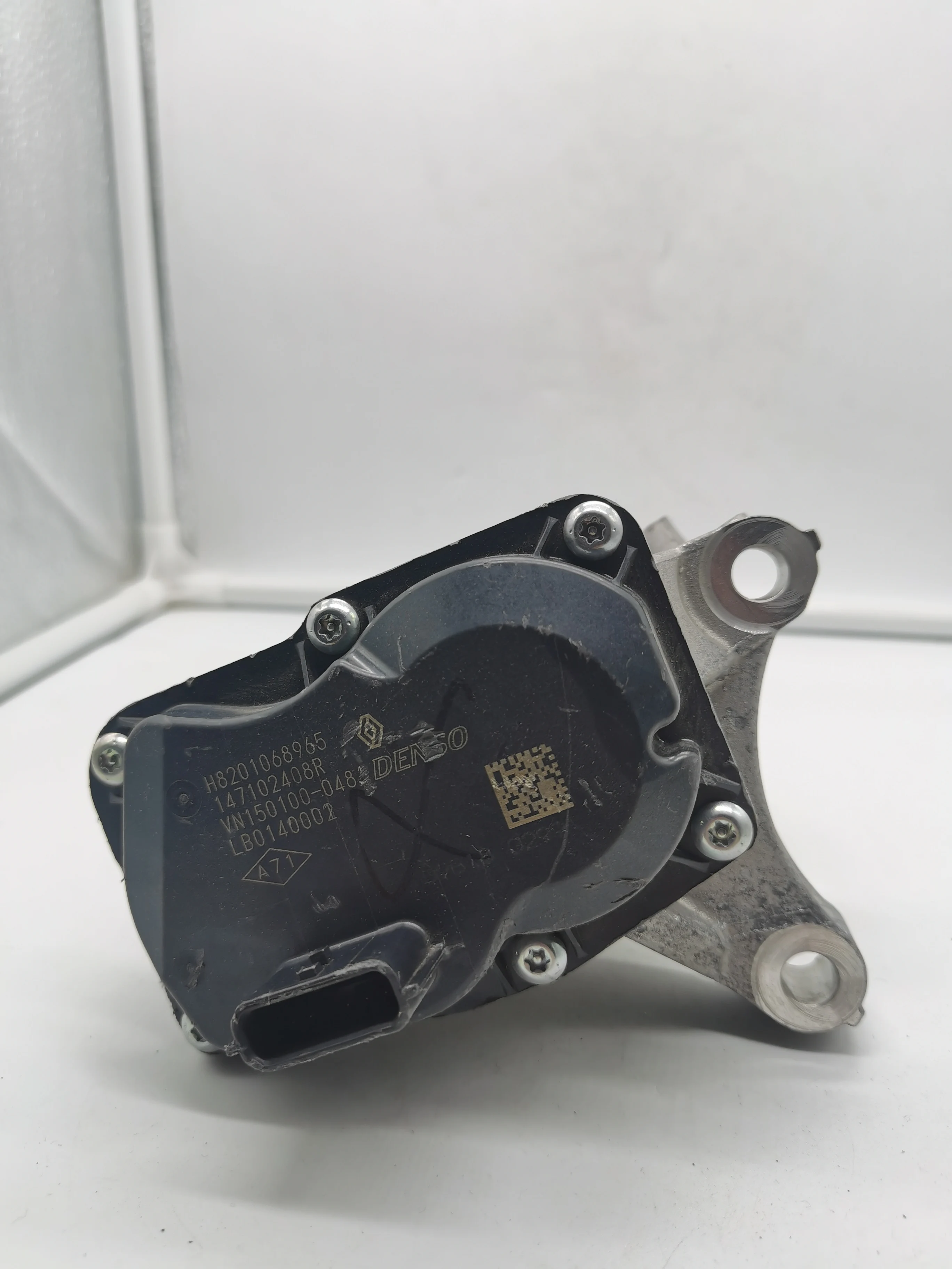 

EGR Valve Throttle Body H8201068965 147102408R For Megane III Nissan Renault Vauxhall 1.6 DCI