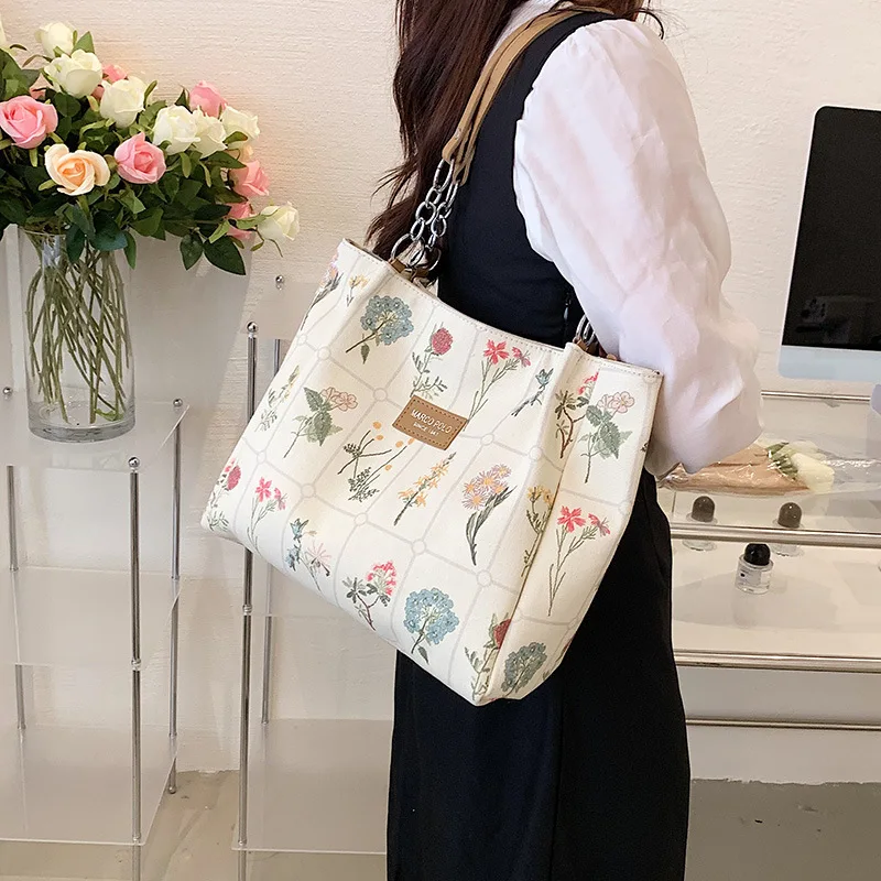High-capacity Commuter Tote Bag New Summer Shoulder Handbag Casual Portable Travel Multi-functional Storage Fashion All-match