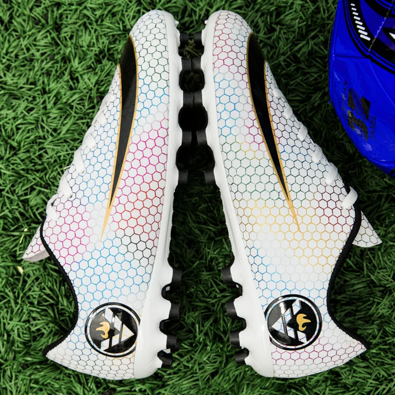 New Children's Boys And Girls  Non-slip Breathable Shock Absorption Microfiber Surface Low-top Football Shoes Size 32—45