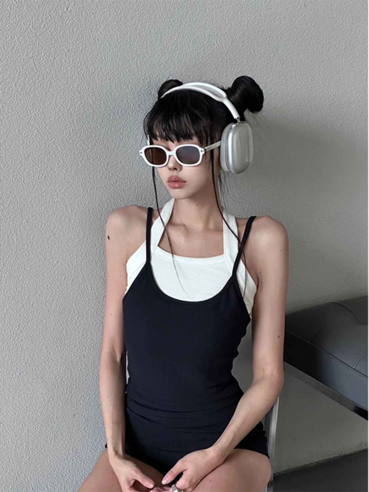 Рисунок 2 - Женский комбинезон на бретелях