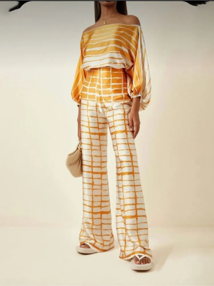 Женский атласный комплект из 2 предметов с принтом топ открытыми плечами и