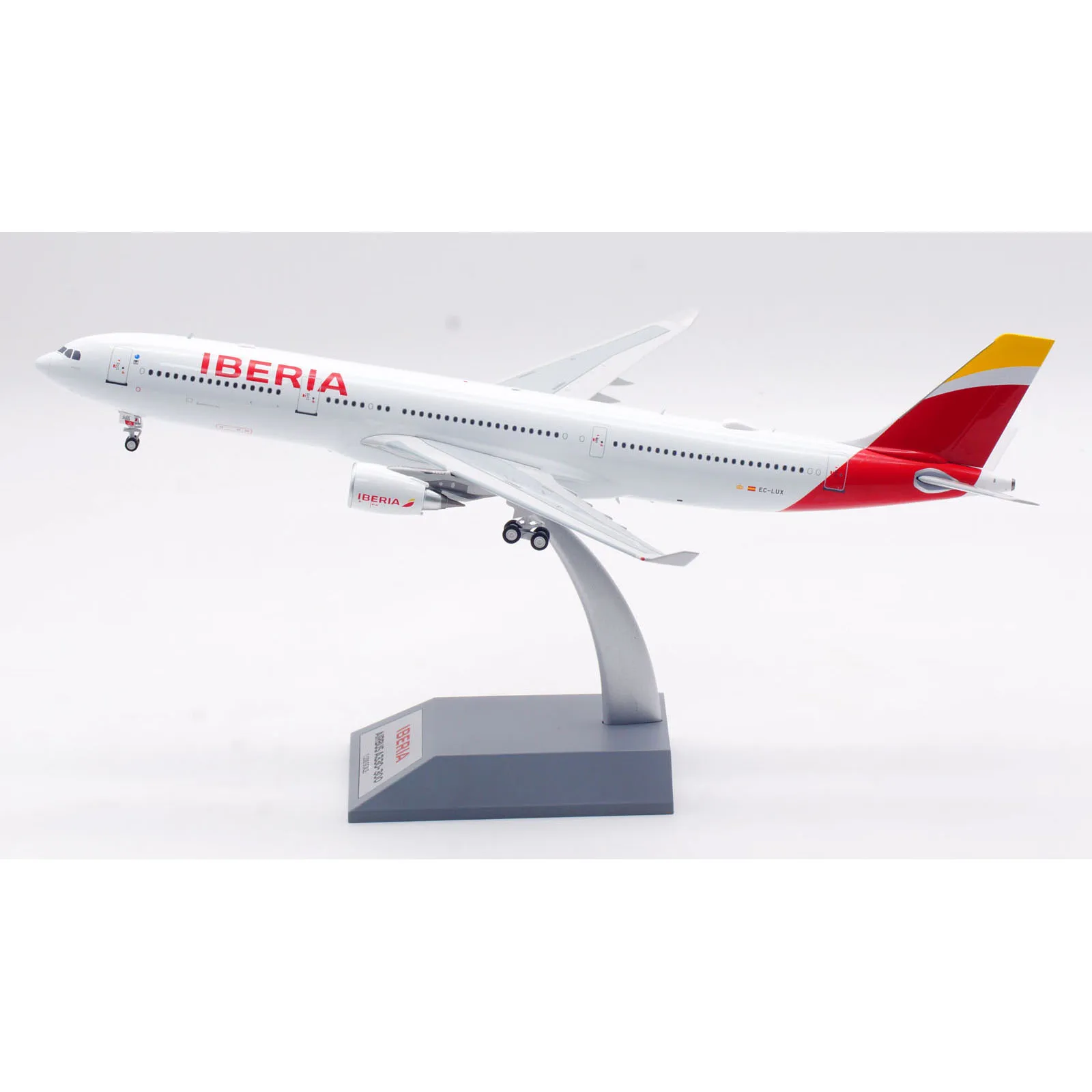IF333IB0924 Коллекционный самолет из сплава в подарок INFLIGHT 1:200 Iberia Airlines Airbus A330-300 литая