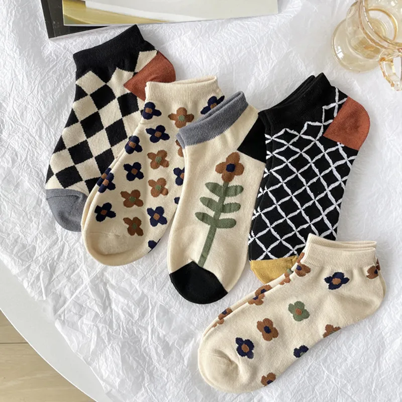 5 пар новинка 2024 свежие INS корейские японские женские короткие носки с цветочным