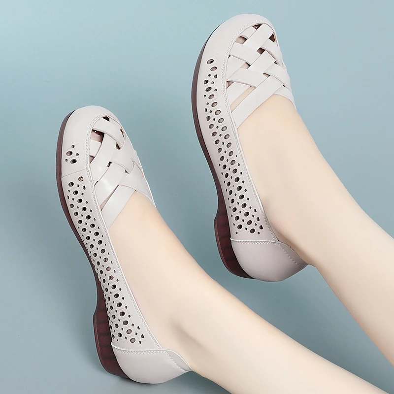 DIMANYU Shoes Women Cutout 2023 New Genuine Leather Women's Summer Shoes Hole Shoes Large Size 41 42 43 Women's Shoes