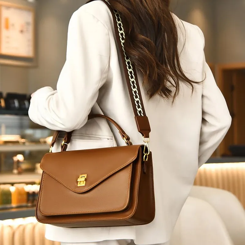 2023 New Cowhide Pattern Light Luxury Postman Bag Fashion Women's Handbag Retro Western Style Versatile  Shoulder Crossbody Bag