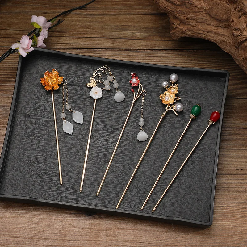 

Новинка, Винтажная заколка для волос в китайском стиле для женщин, длинные металлические заколки с кисточками и цветами, модные вечерние го...