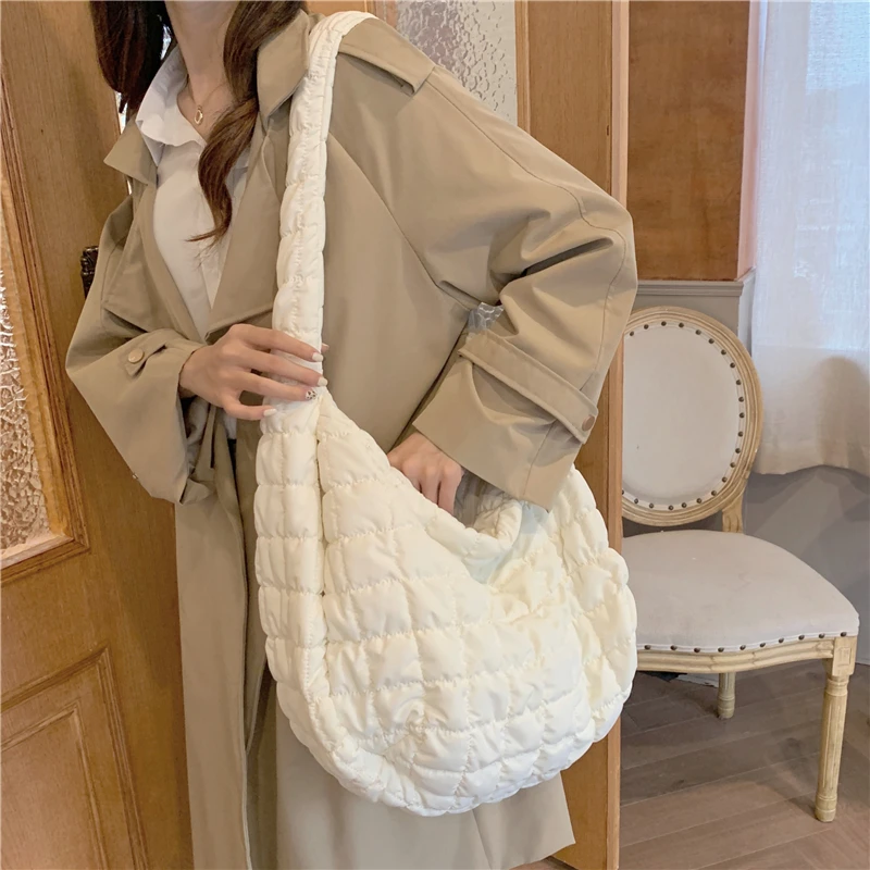 Casual Large Capacity Tote Shoulder Bags Designer Ruched Handbag Luxury Nylon Quilted Padded Crossbody Bag Female Big Purse 2023