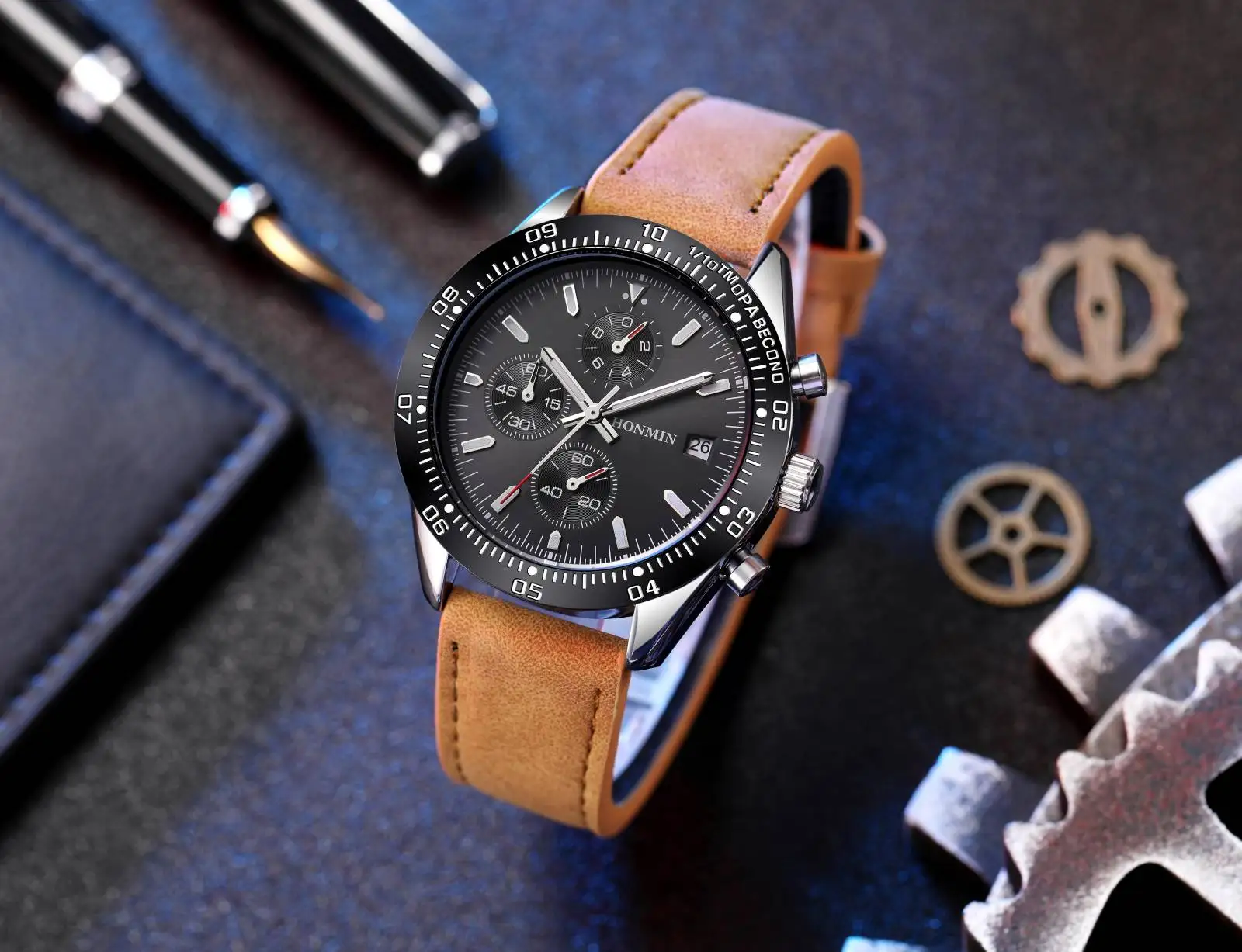 

HONMIN Mens Watches Fashion Casual Quartz Movement Multi-function Six Needles Dial Waterproof Chronograph Best Gift for Man