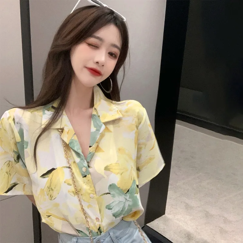 

Loose Casual Short Sleeves Flower Print Turn down Collar Women's Shirt