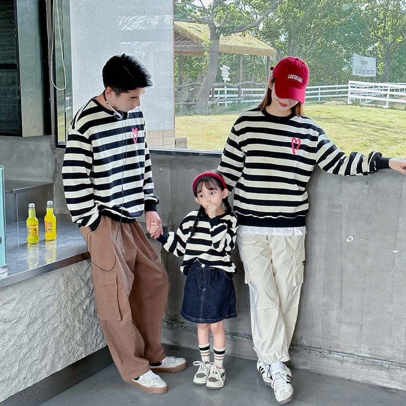 Новинка весна-осень 2023 Одинаковая одежда для всей семьи футболка с длинным