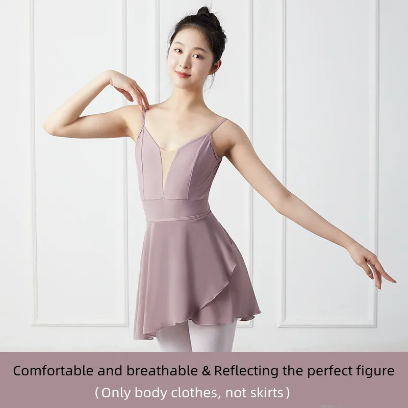 Женский однотонный купальник на бретельках с открытой спиной | Тематическая