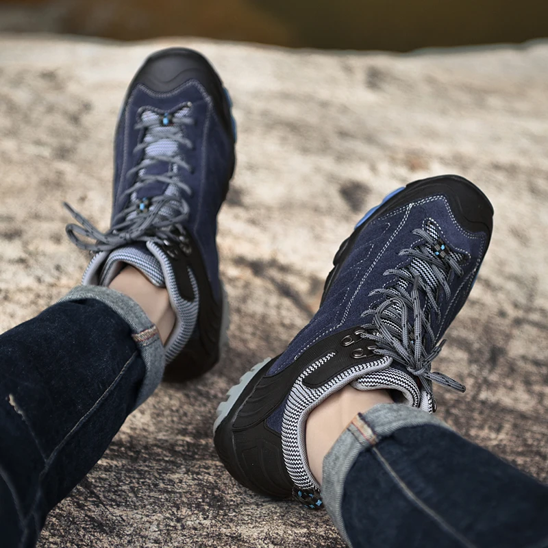 R. Xjian Men's Hiking Shoes Leather Casual Fashion High Top Outdoor Wear-Resistant Anti-Skid Snow Boots