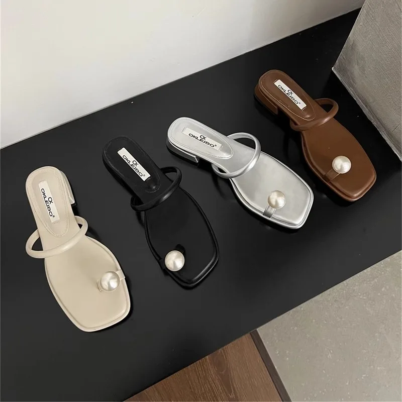 

Тапочки для дома на низкой платформе, базовые Шлепанцы из искусственной кожи, на каблуке-копытце, базовые