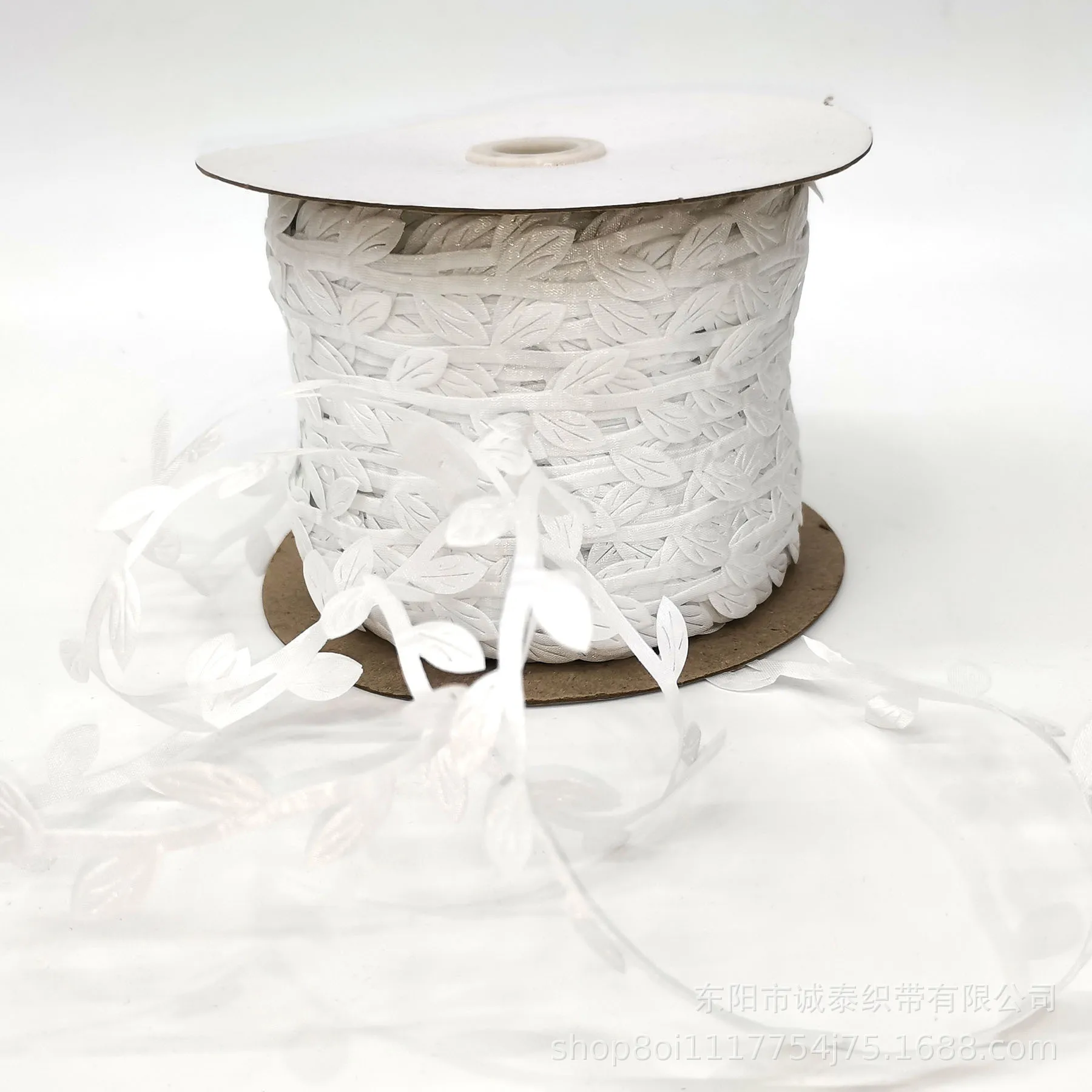 

Декоративная лента из полиэстера