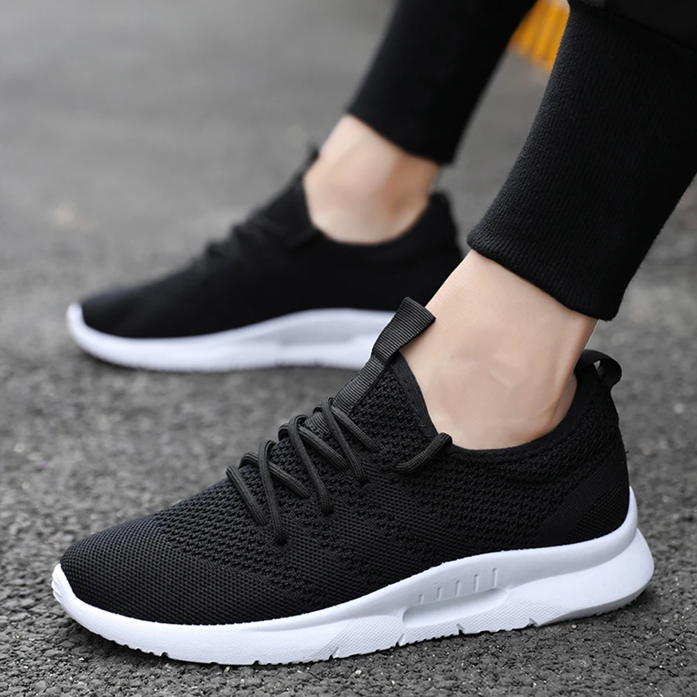 

2022 Men's Sports Running Shoes Lace Up Mesh Lightweight Vulcanized Shoes Casual Male Sneakers Outdoor Jogging Shoes For Men