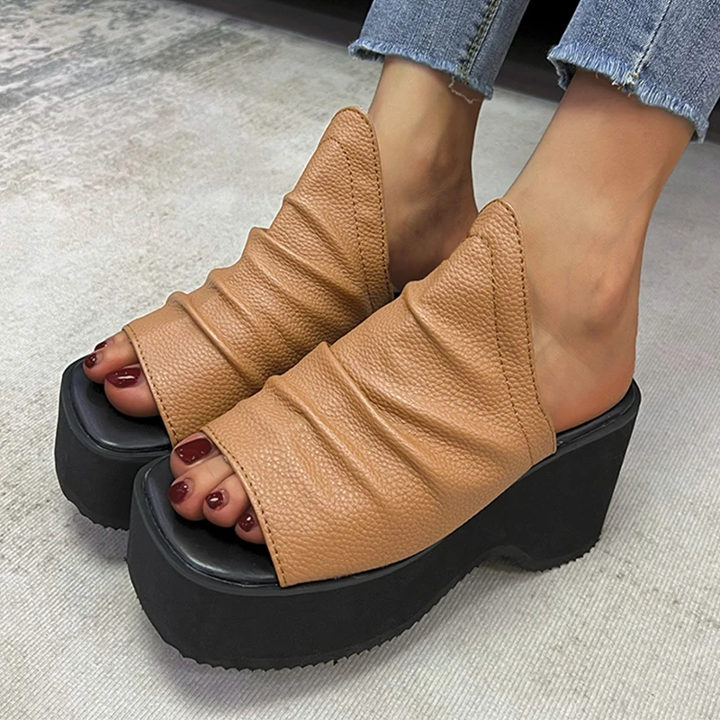 

Женские шлепанцы на танкетке, сандалии на платформе и высоком каблуке, дизайнерские шлепанцы для прогулок, повседневная обувь, сланцы, лето 2023