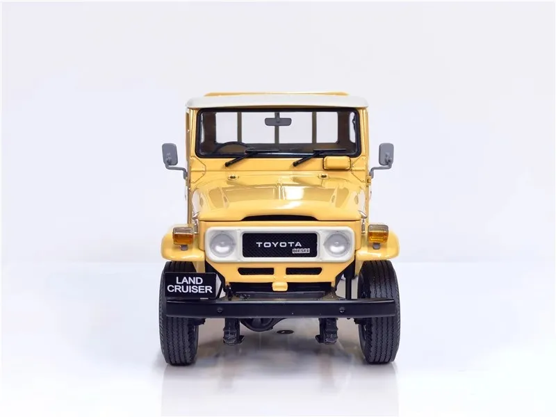 Модель автомобиля KYOSHO 1/18 Toyota Land Cruiser LC40 пикап модель имитация комнаты из сплава
