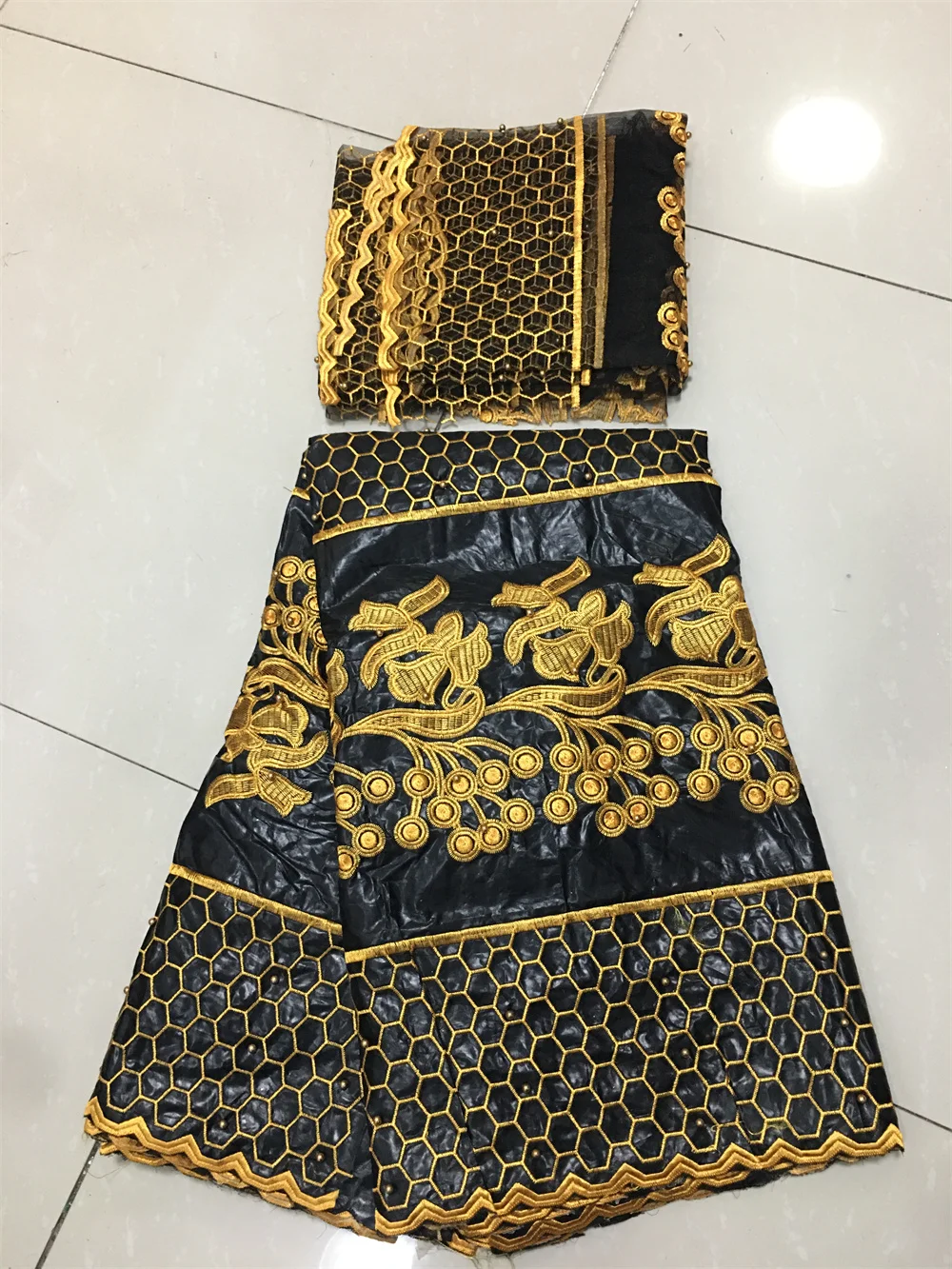 Акция хлопковое кружево bazin 5 ярдов + 2 сетчатого кружева для 1 комплекта - купить по