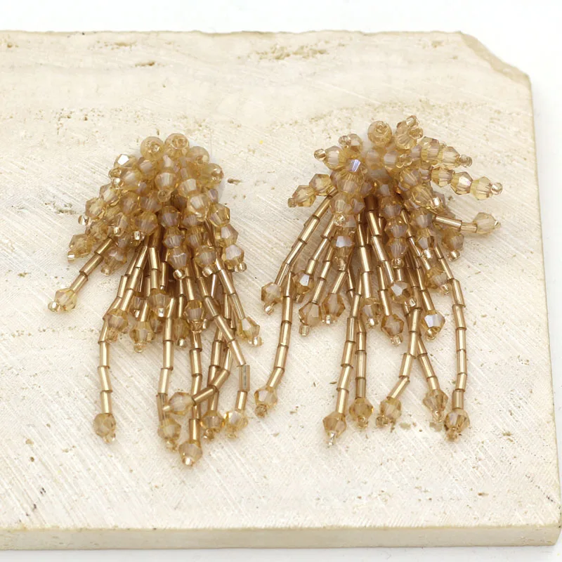 Женские серьги с кисточками и искусственным жемчугом