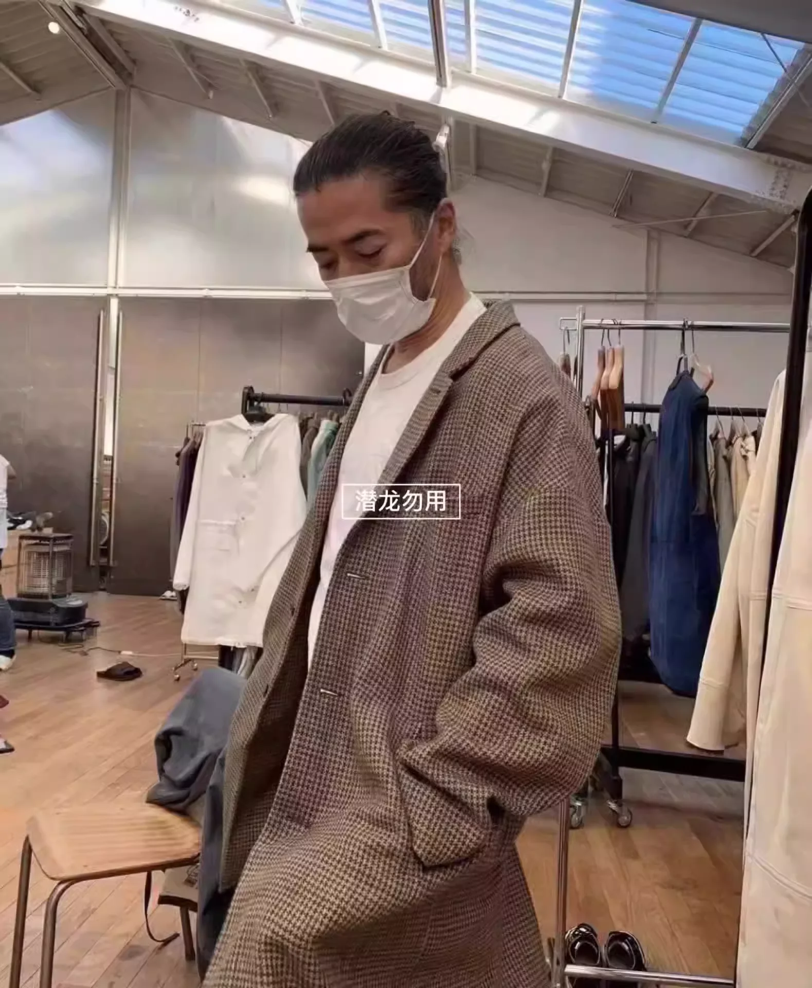 Женское твидовое пальто с рисунком гусиные лапки