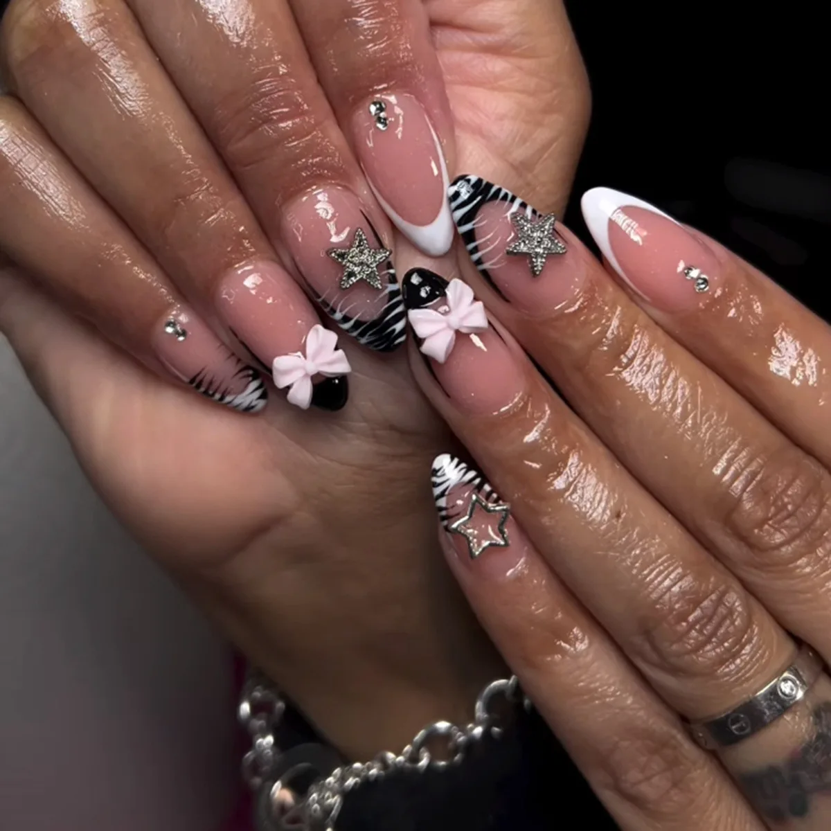 24 шт. черные французские накладные ногти Ins сладкий розовый бант декор носимые