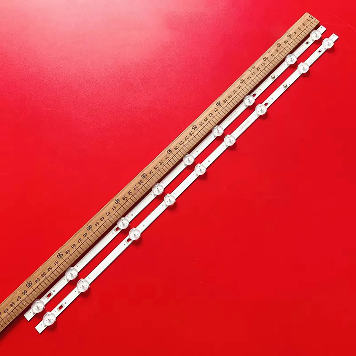 Фонарь с подсветкой для фонарей заднего света