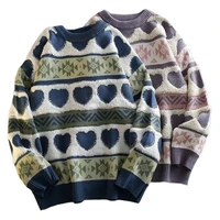 Винтажный свитер с сердечками 