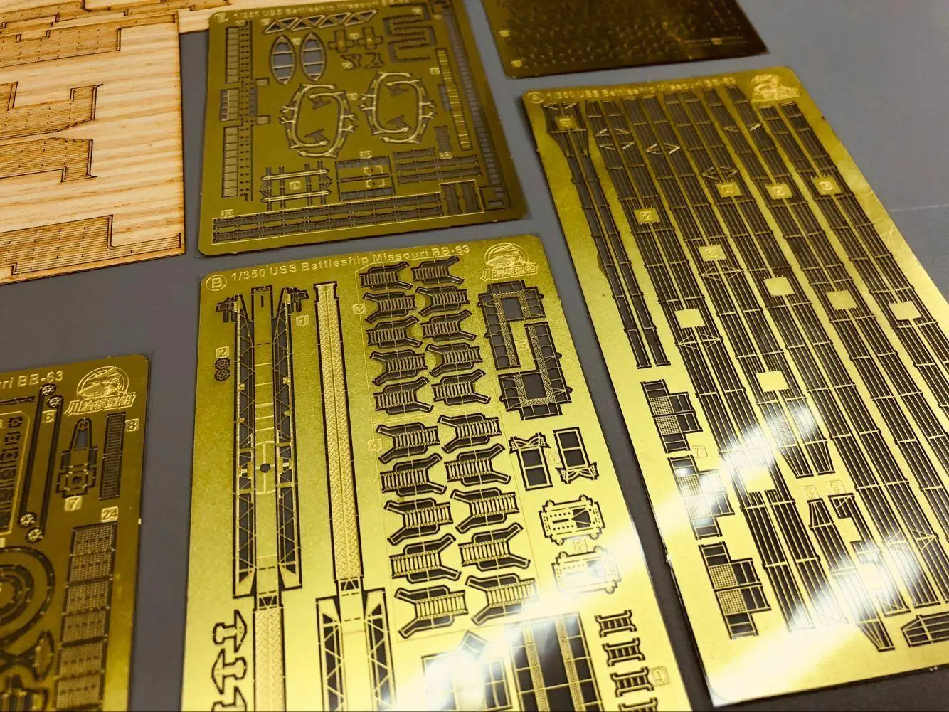 Набор деталей CYE011 для военного корабля Very Fire VF350909 1/350 USS Battleship Миссури модель