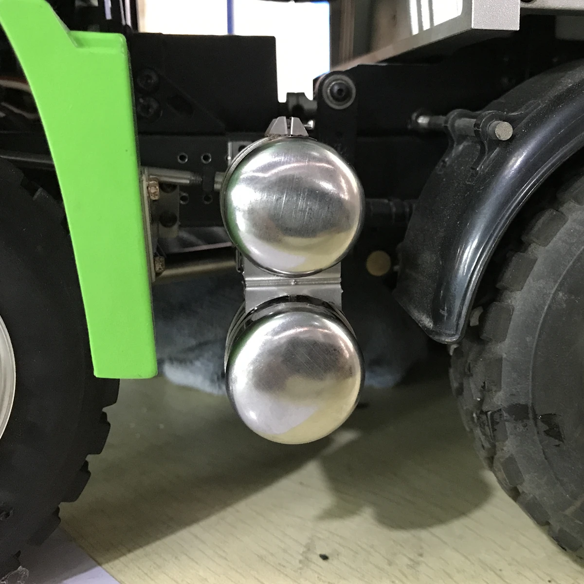 Металлический двойной Бензобак для Tamiya Lesu масштаб 1/14