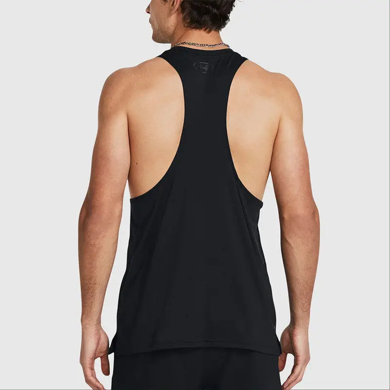 Фото Спортивная майка Under Armour 1382802-001 черная, дышащая, свободного кроя, для фитнеса, без рукавов, влагоотводящая, модель 2026 года №2