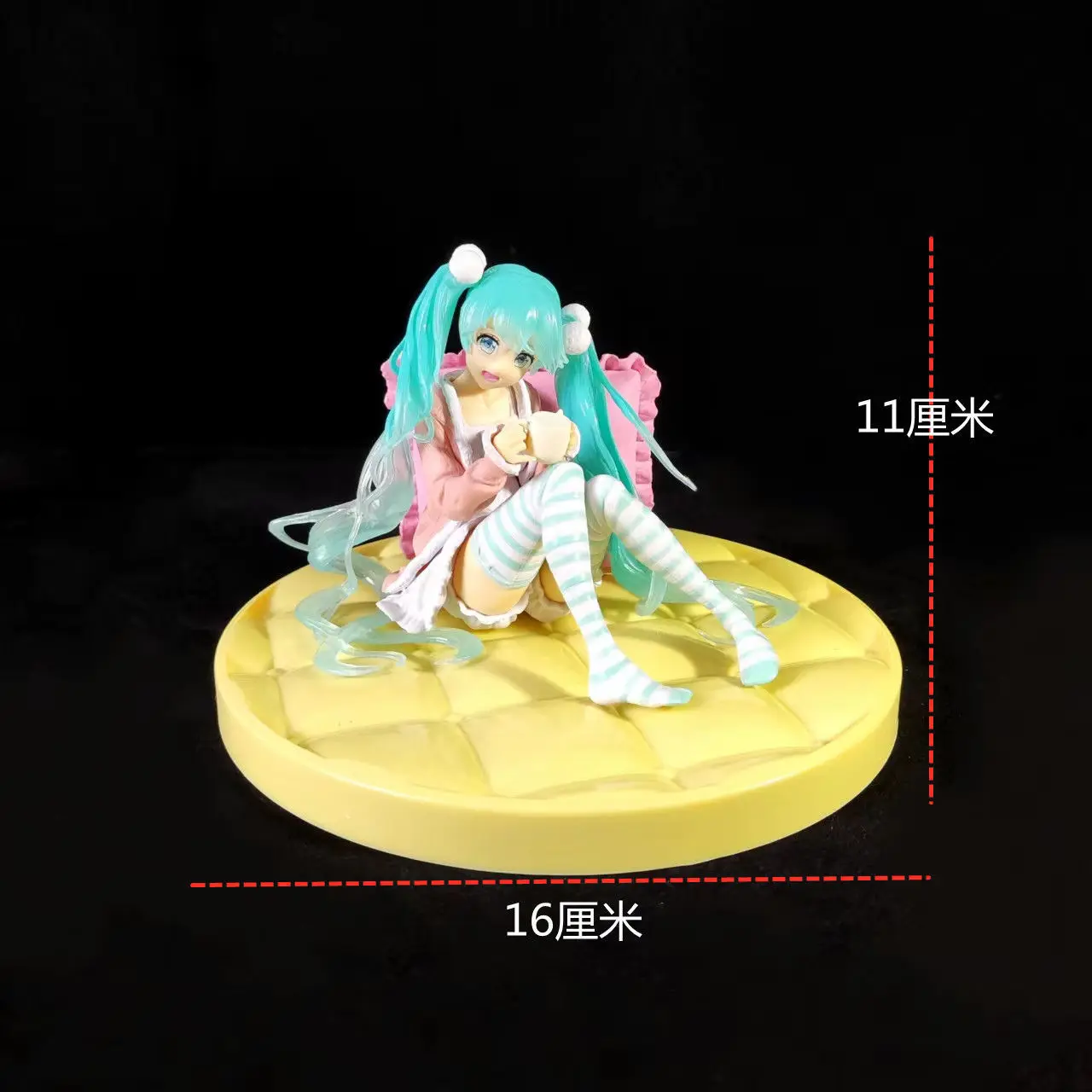 Дешево Новинка 2022, симпатичная кавайная Статуэтка Мику из Аниме Хацунэ Мику, виртуальный певец, статуэтка Мику манга, фигурки из ПВХ, Коллекционная...