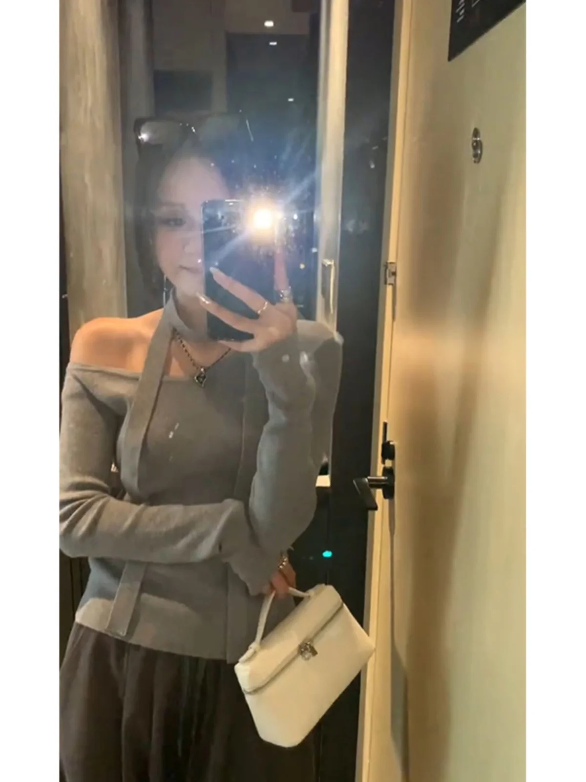 Серая вязаная верхняя одежда корейской серии с подвесным воротником женская