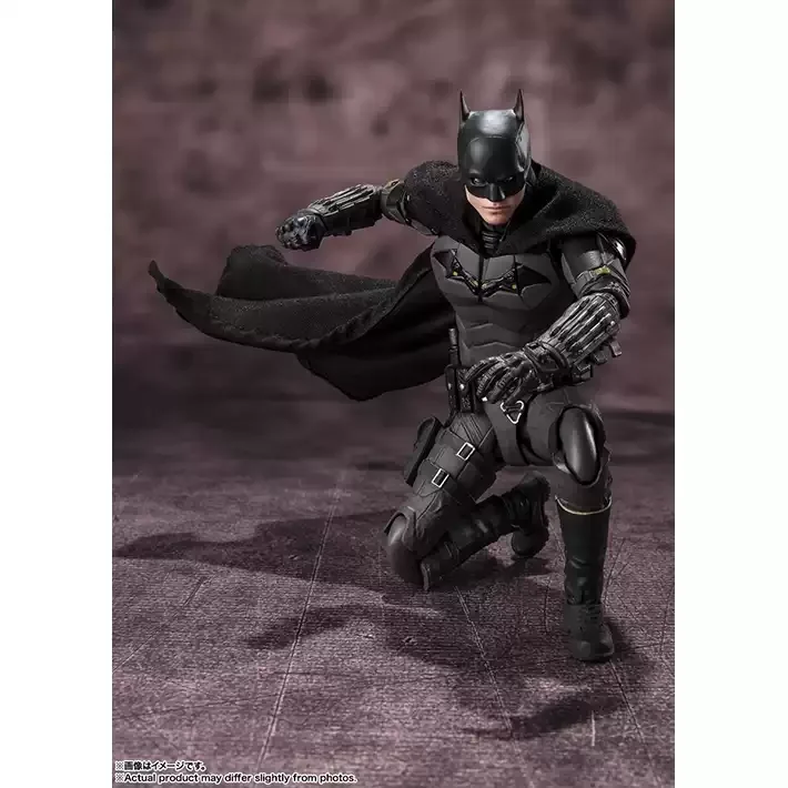 В наличии: Коллекционная фигурка Bandai S.H.Figuarts The Batman 2022 Роберт Паттинсон, лимитированная серия TNT (art.: 3920db39693ca) - 3920db39693ca