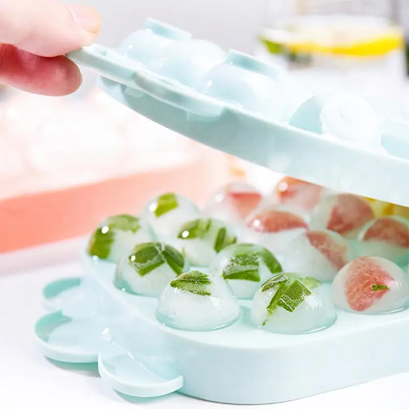 8/26 Cavity Round Ice Ball Maker Tray Mold With Lid Bar Tools For Whiskey Form Home Kitchen Gadgets Accessories Random Color