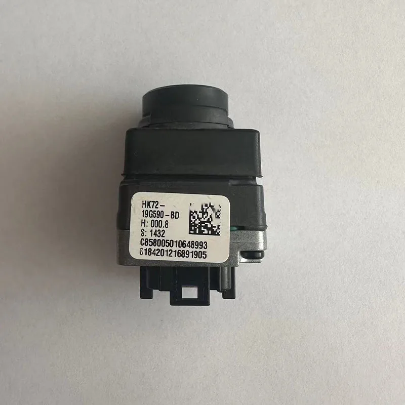 

OEM Land Rover Discovery Sport rear parking camera LR083805