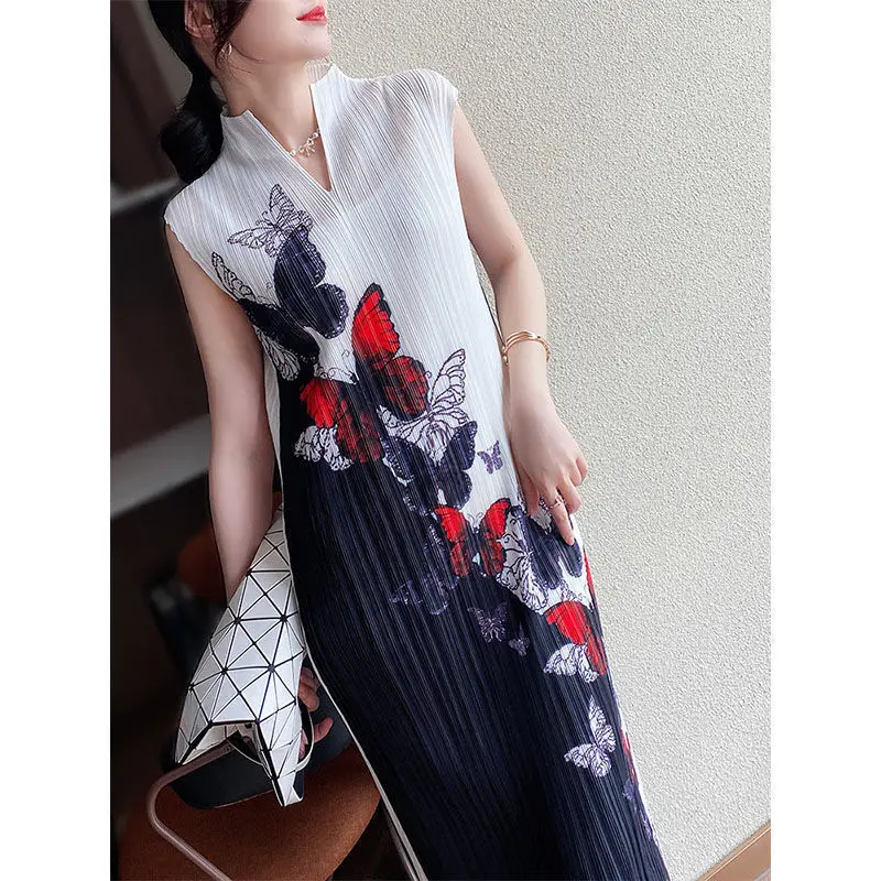 

Fold fashion elegant design sense semi -high V -neck print dress female 2022 summer new high -end high -end foreign long skirt