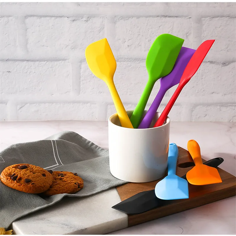 

1pc Kitchen Silicone Cream Butter Cake Spatula Mixing Batter Scraper Brush Butter Mixer Cake Brushes Baking Tool Kitchenware