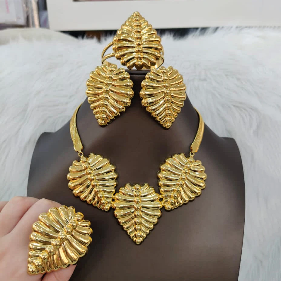 

New Fashion African Jewelry Set Dubai Luxury Gold Plated Bridal Necklace Earrings Set Indian Wedding 5 pcs Jewelry Set