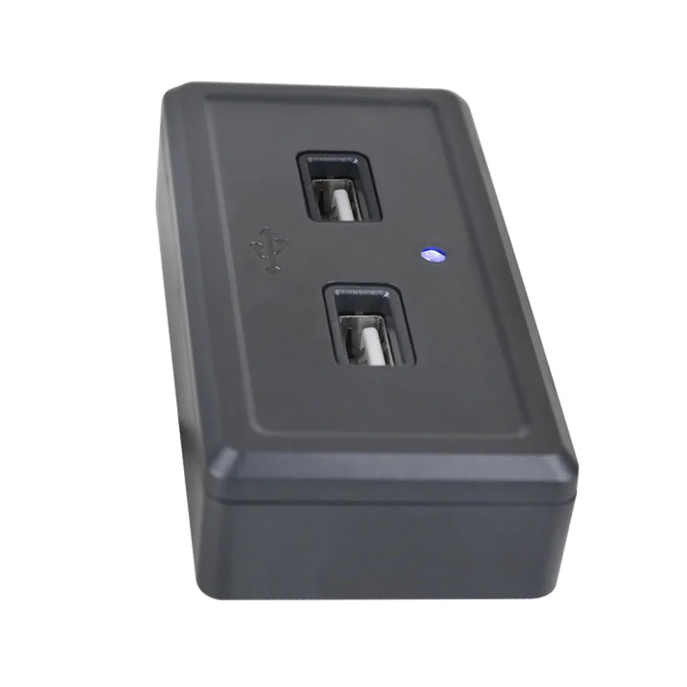 Автомобильное зарядное устройство с двумя USB-портами 5 в пост. Тока/3 1 А |
