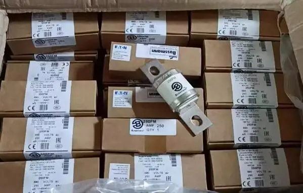 ПРЕДОХРАНИТЕЛЬ EATON BUSSMANN 250FM 250A 690V (art.: 3920cb034bca0) - 3920cb034bca0