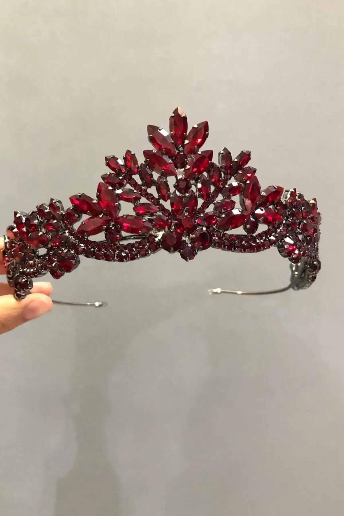 

Bridal Accessories Claret Red antanite And Bridal Crown Wedding Handmade For Bride And Bride
