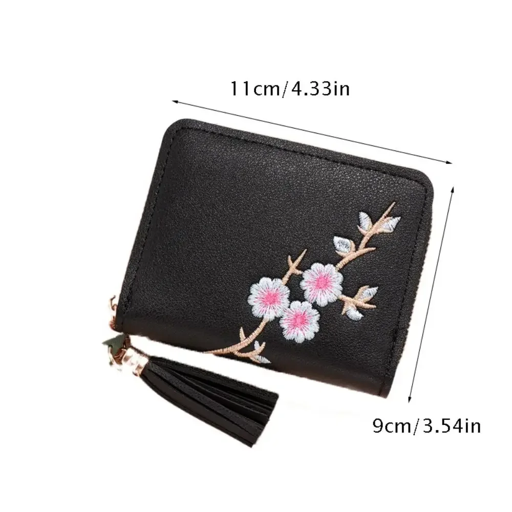 Маленький кошелек с вышивкой цветущей сливы Женский мини кисточкой милый