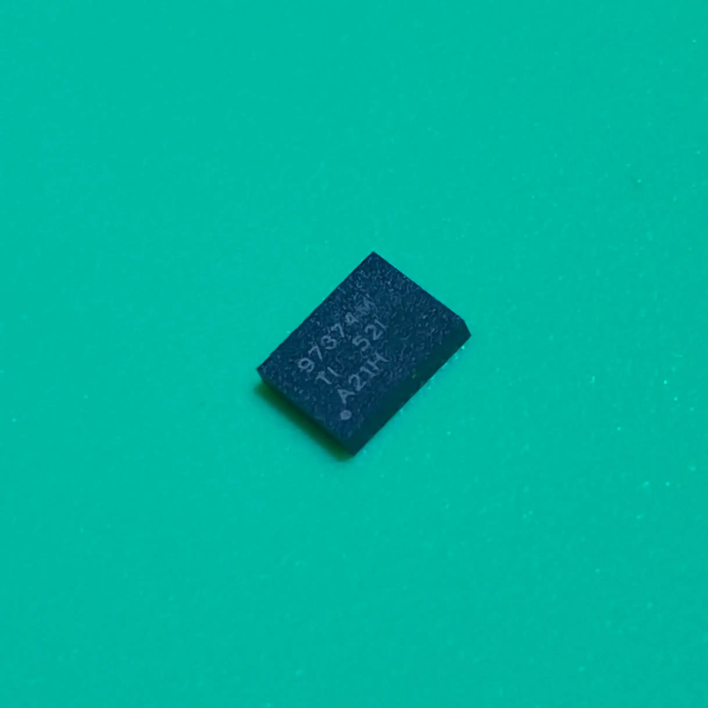 CSD97374Q4M VSON8 CSD 97374M Синхронный понижающий NexFET IC SYNC BUCK NEXFET 8VSON CSD97374M CSD97374 Q4M 97374Q4M 97374