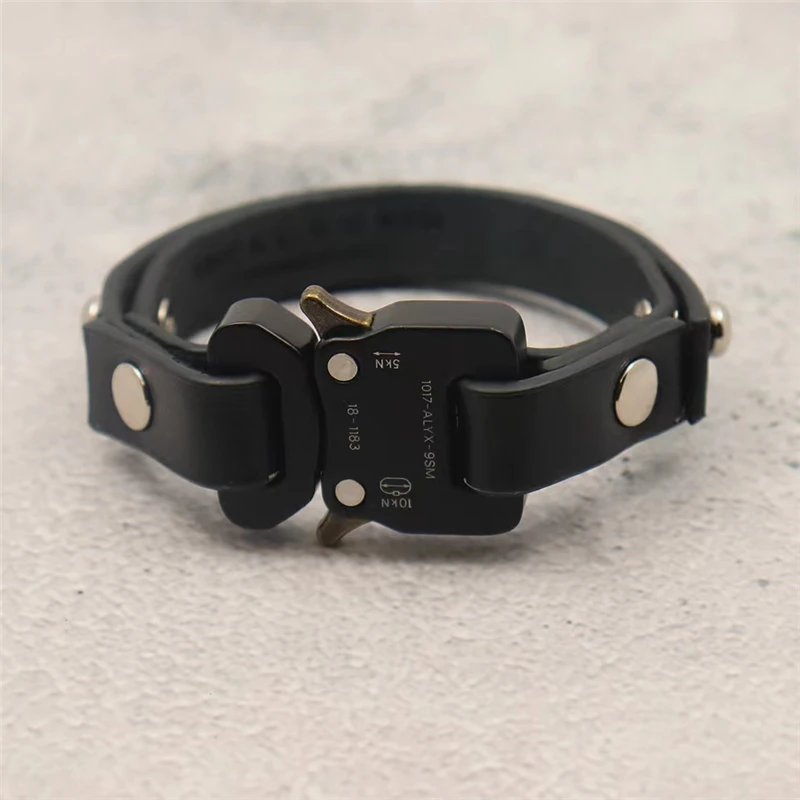 

High Quality 1017 ALYX 9SM Metal Bar Bracelet Men Women 4 Seasons Hip Hop Polished Leather Alyx Bracelets Snap Buckle Wristband