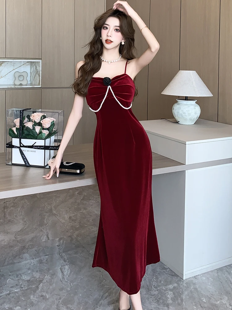 Женское бархатное платье на бретельках красное элегантное в Корейском стиле для